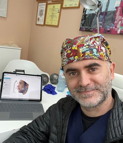 Dr. Daniel Saco-Vertiz