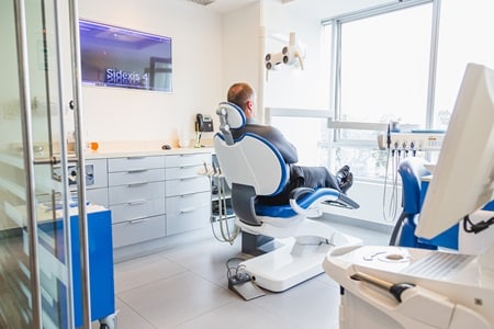 benefits of dental implants in Lima