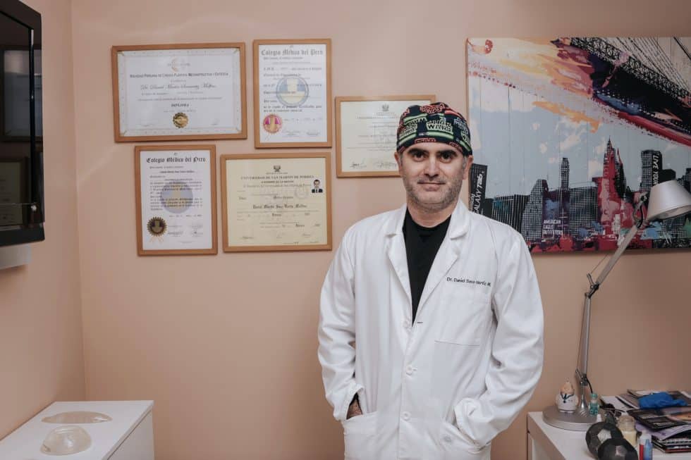 Dr Daniel Saco-Vertiz